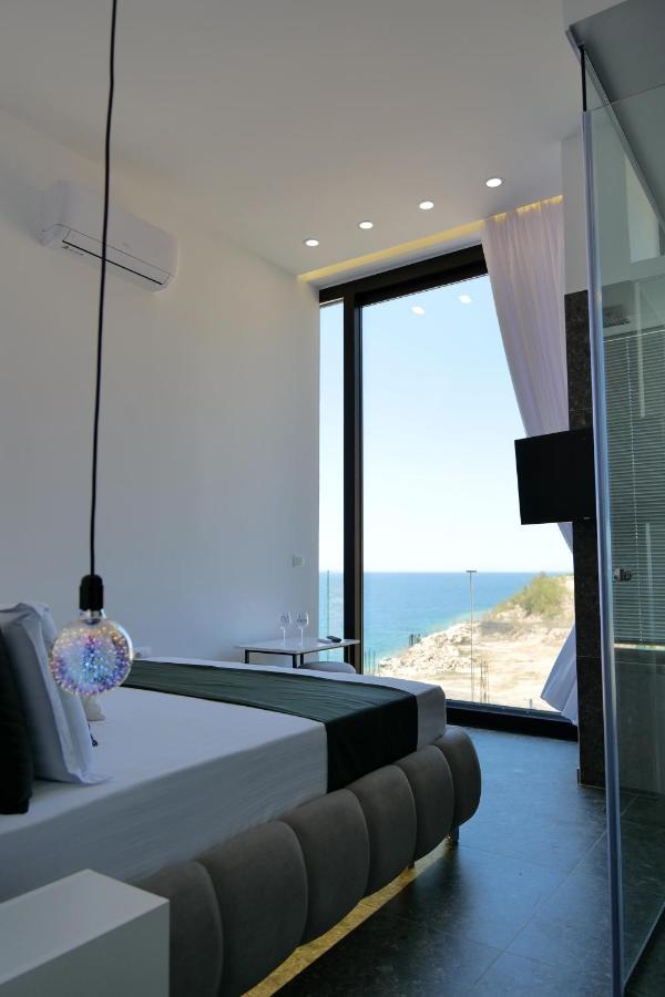 Nili Deluxe Hotel *