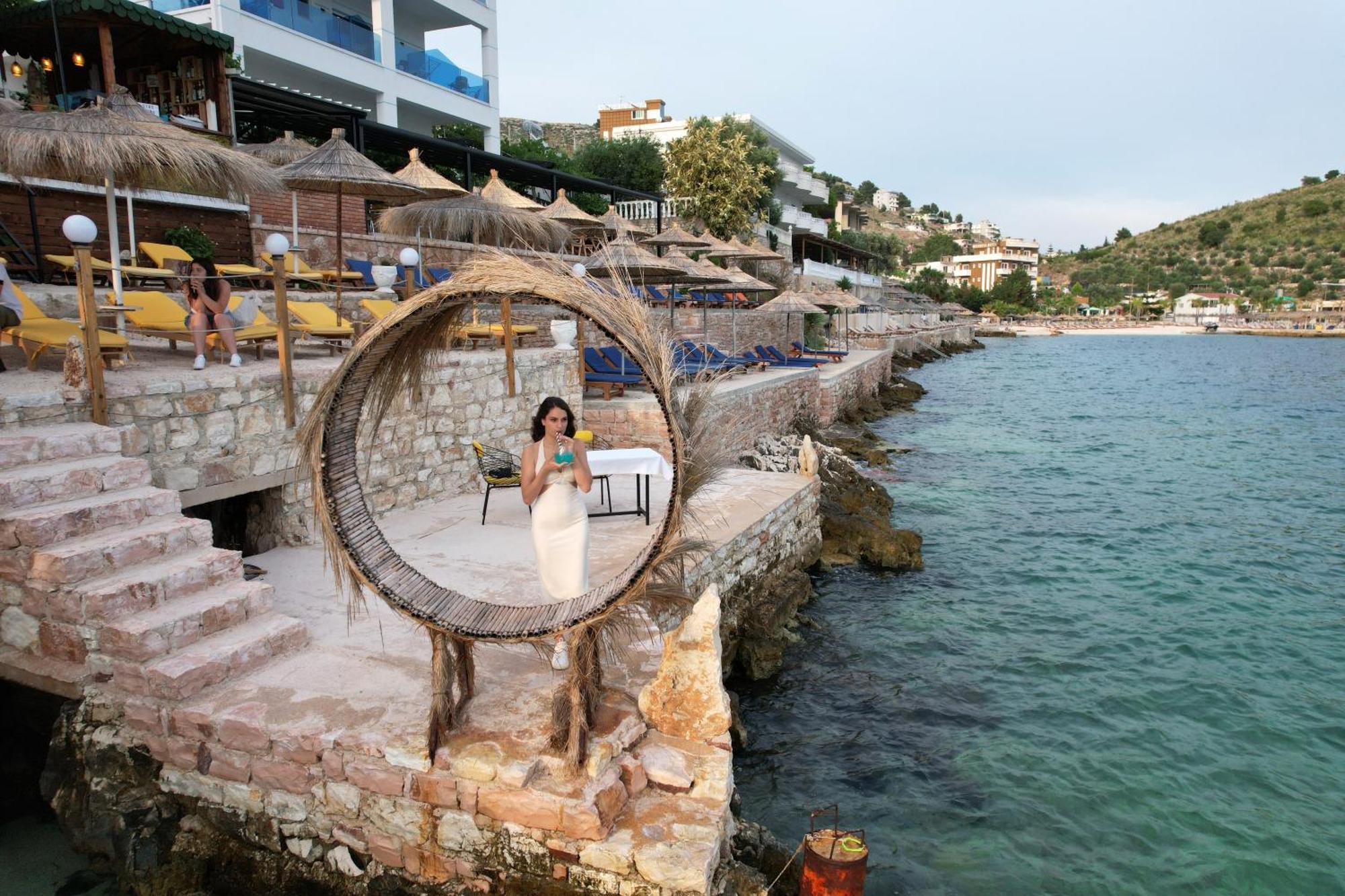 Nili Deluxe * Sarandë