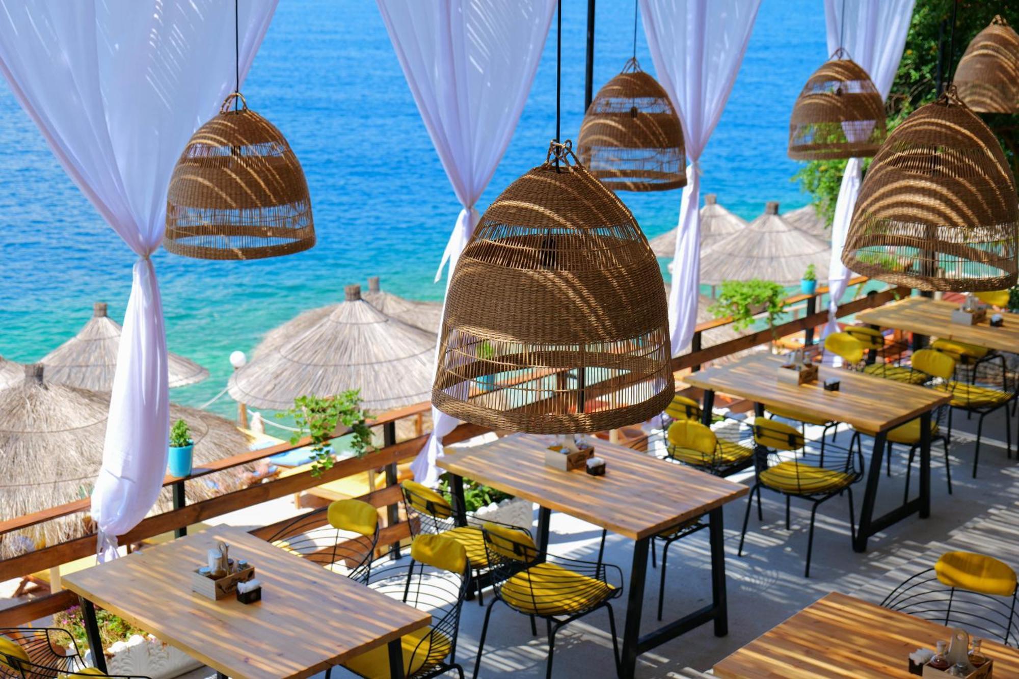 Nili Deluxe Hotel Sarandë