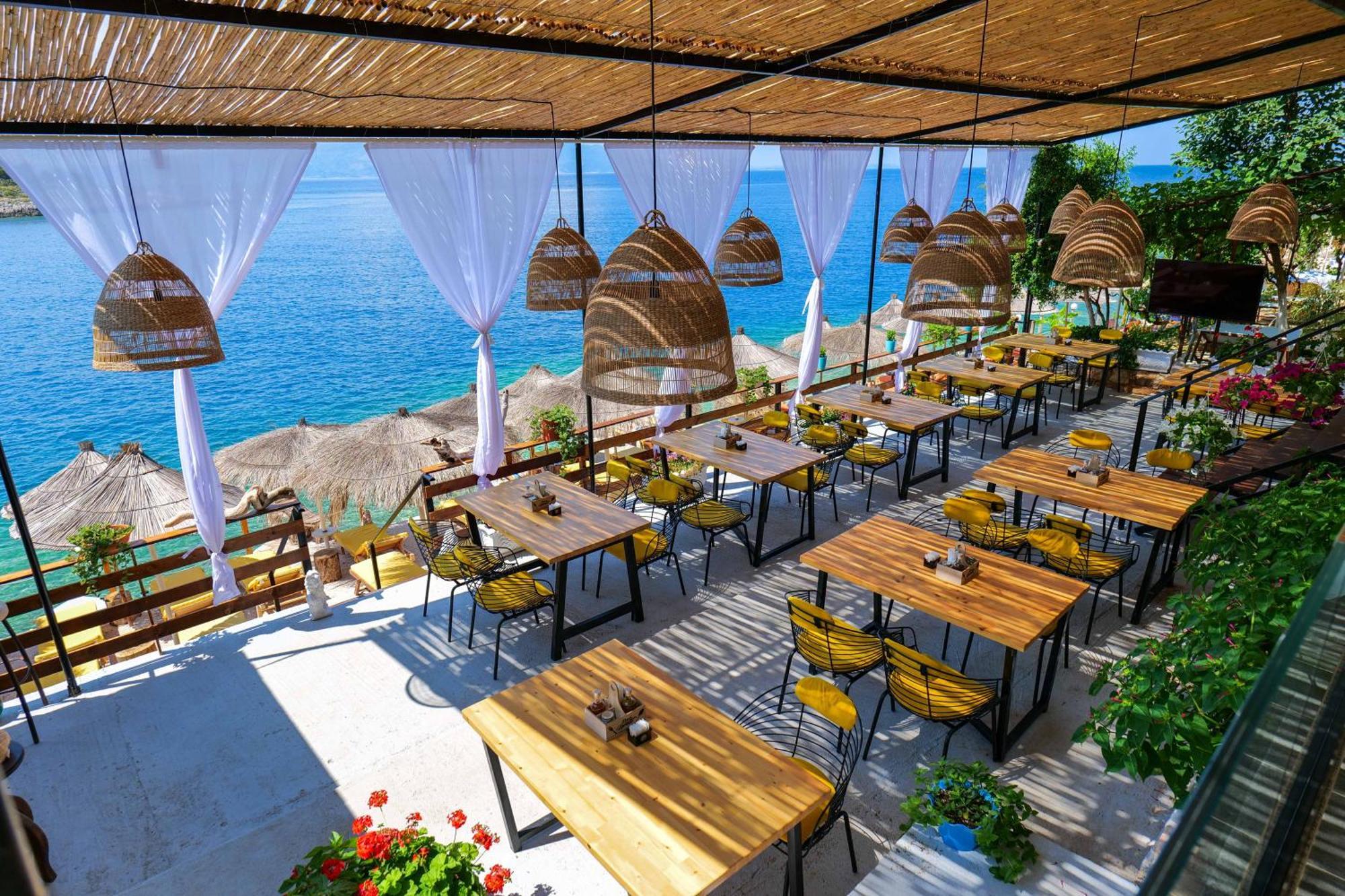 Nili Deluxe Sarandë